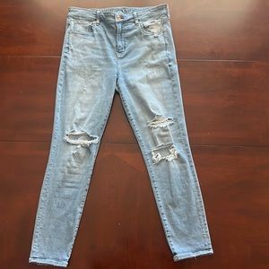 American Eagle Size 16 Regular High Waisted Light-Wash Jeans